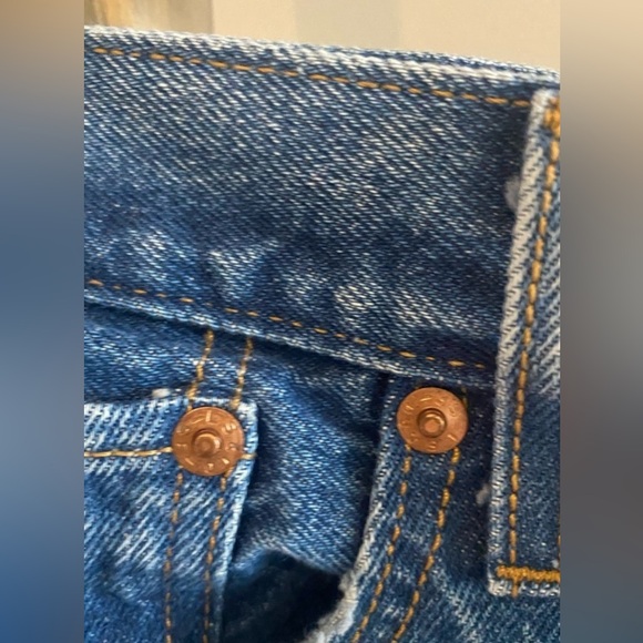 REVOLVE- Levi’s Wedgie- Size 30- Like New - Picture 13 of 14